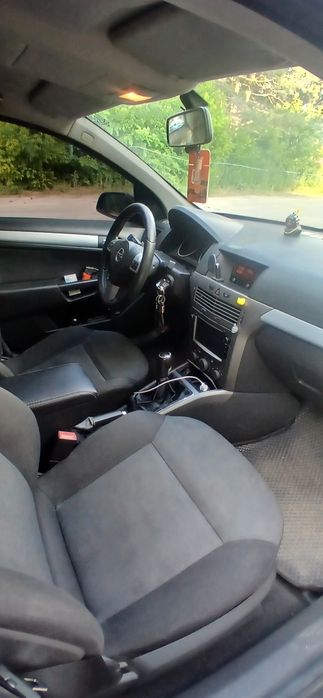 Opel Astra H 1.9 CDTI