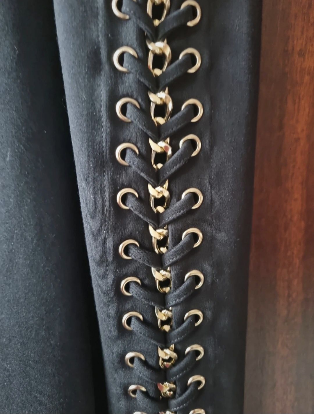 Sukienka Guess, czarna w rozmiarze S