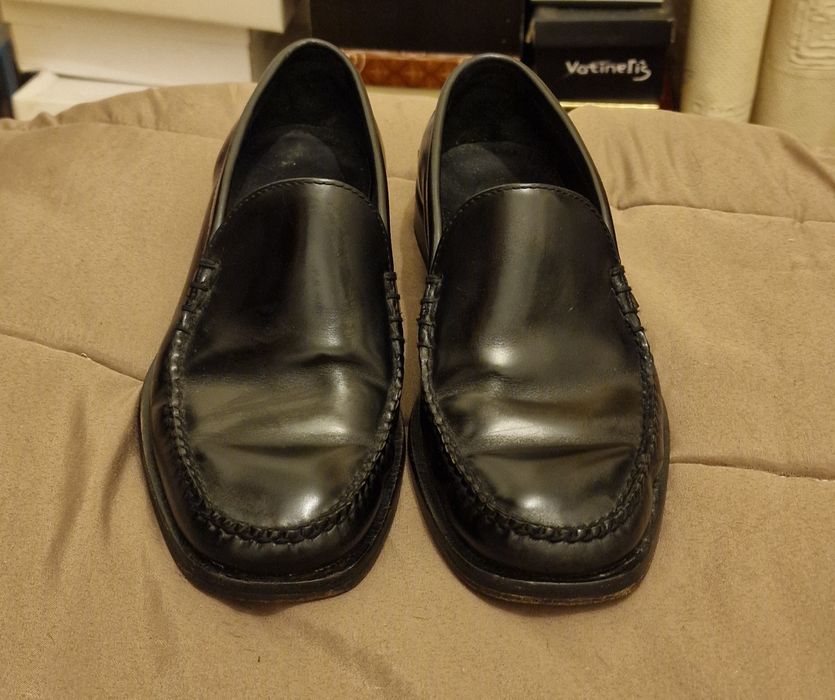 Sapatos de homem em côro tamanho 41