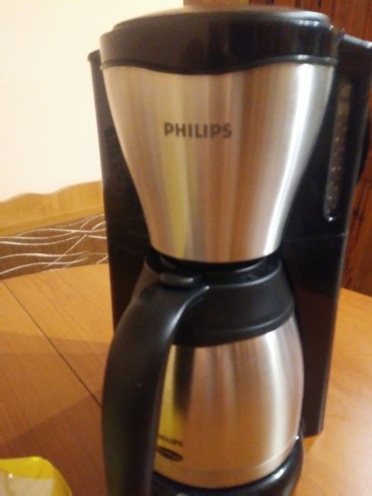 Ekspres do kawy przelewowy Philips.