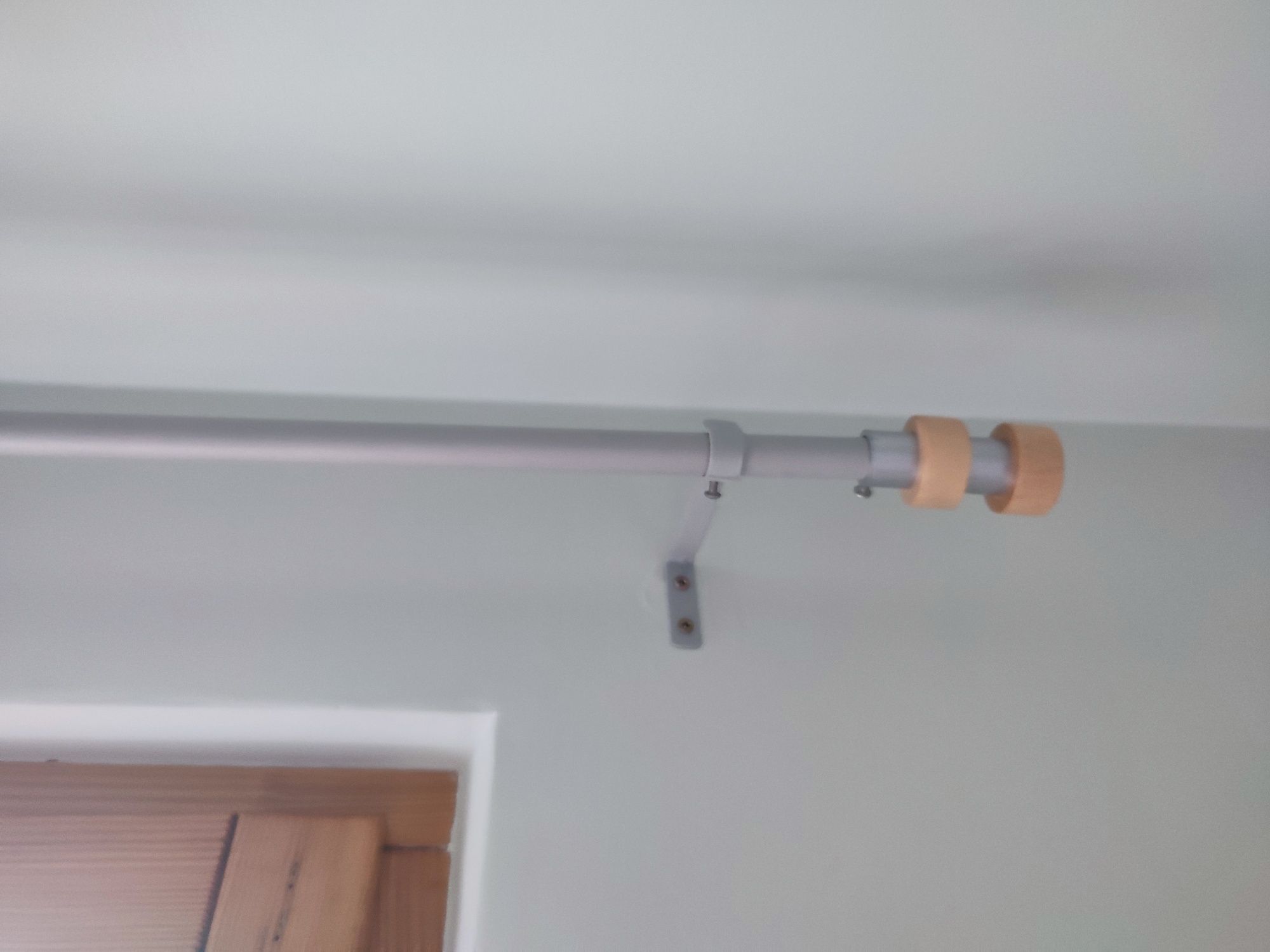 Karnisz metalowy pojedynczy Ikea po