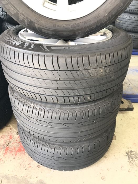 Koła 8 j 17” et 30 BMW F10 F11 Opony 225/55 RSC MICHELIN Adax Koźle