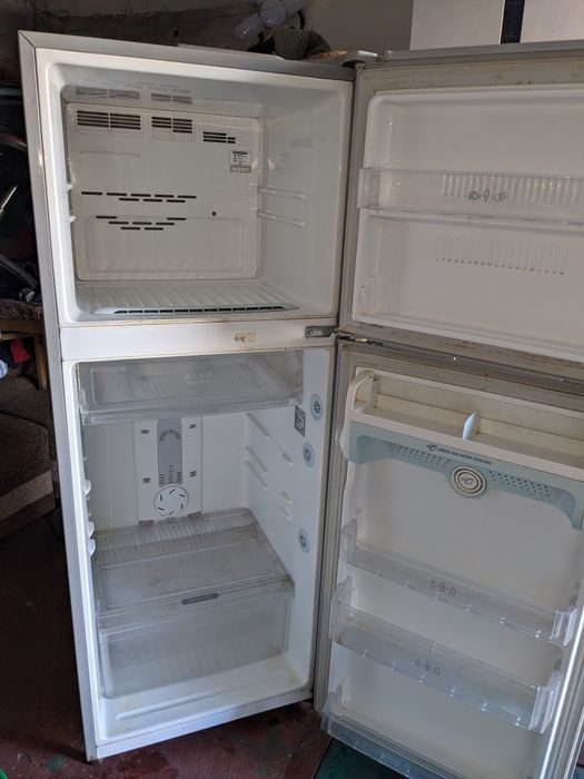 Продам холодильник