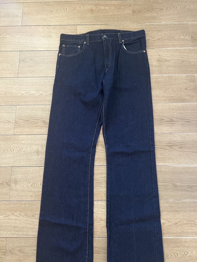 Jeansy Levis r. 34/36 granatowe meskie