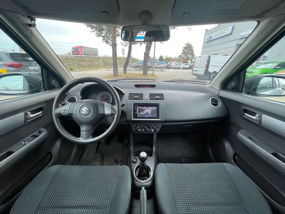 Suzuki Swift Suzuki Swift - najlepsze auto !