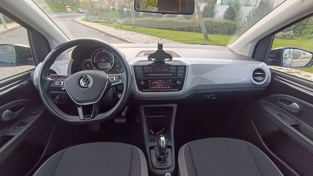 VW e-Up  (300km autonomia) 2020