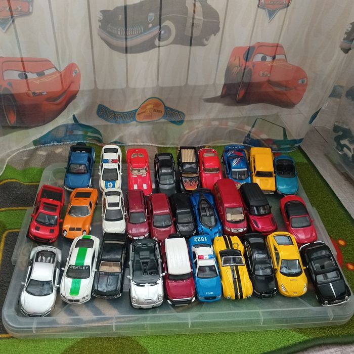 Моделі Kinsmatr Welly Кінсмарти Веллі Автосвіт, Porsche 911 gt3 police