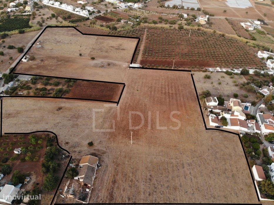 Terreno no Algarve a 1 km da praia