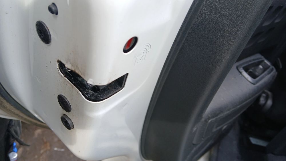 Fechadura / fecho porta trás esquerdo CITROËN C3 III (SX)