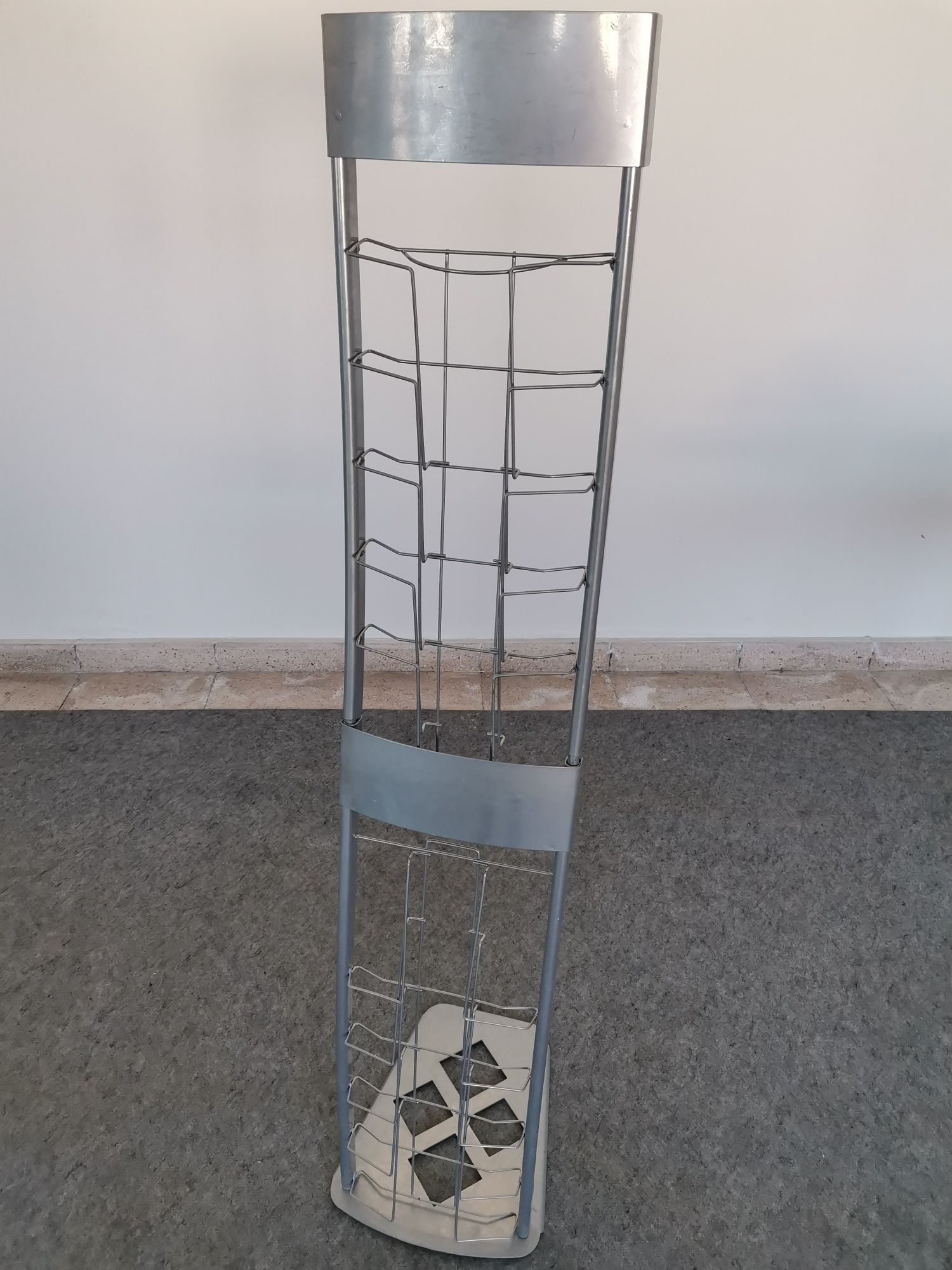 Porta catálogos como novo