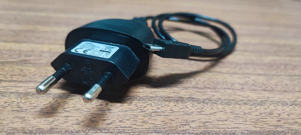 Carregador de telemóvel