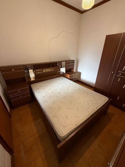 Quarto completo em bom estado