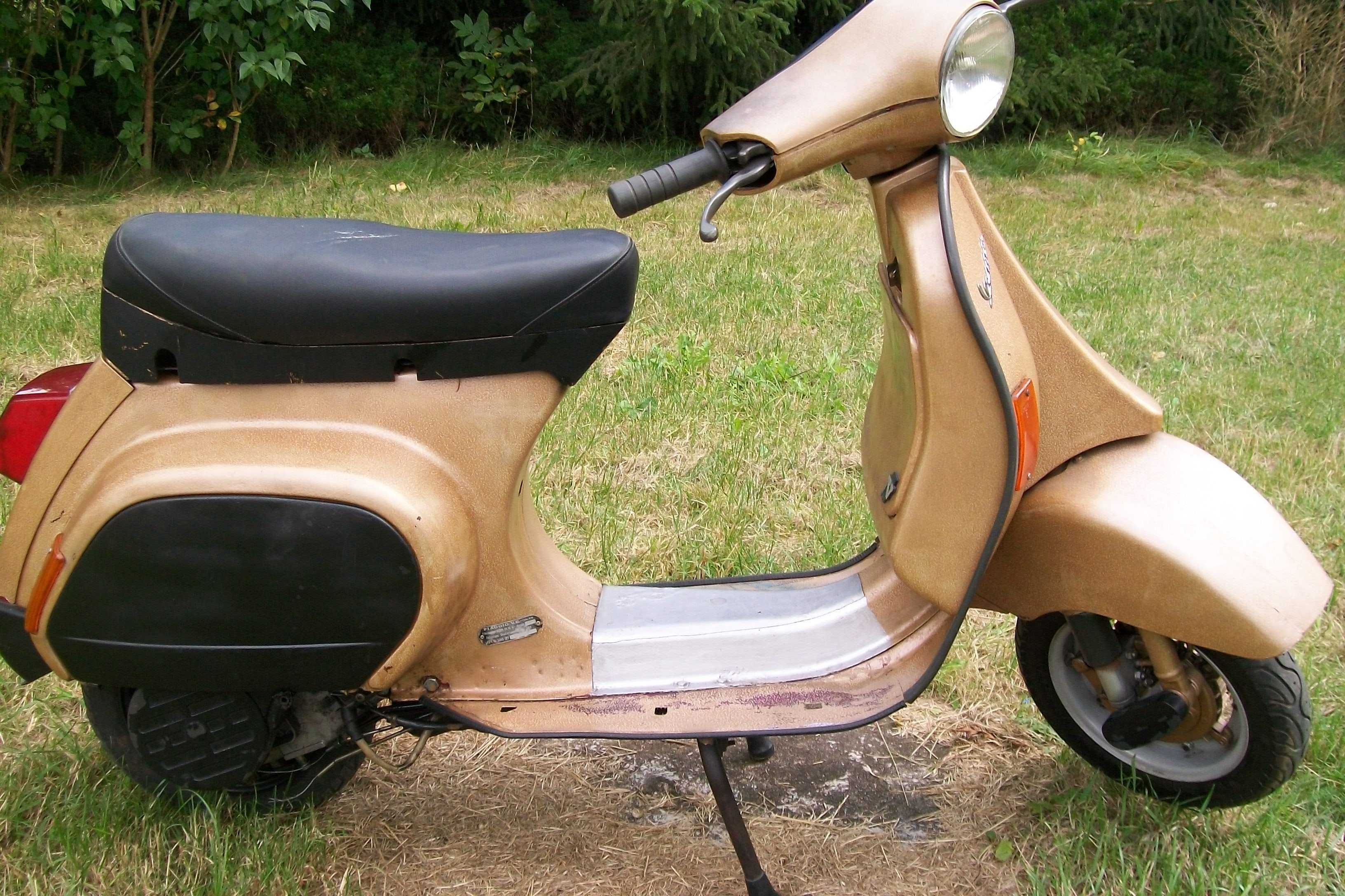 piaggio  vespa 50-sprowadzony- do uruchomienia/rejestracji na zabytek
