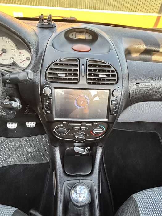 Peugeot 206 CC 1.6 Apenas 148.000km