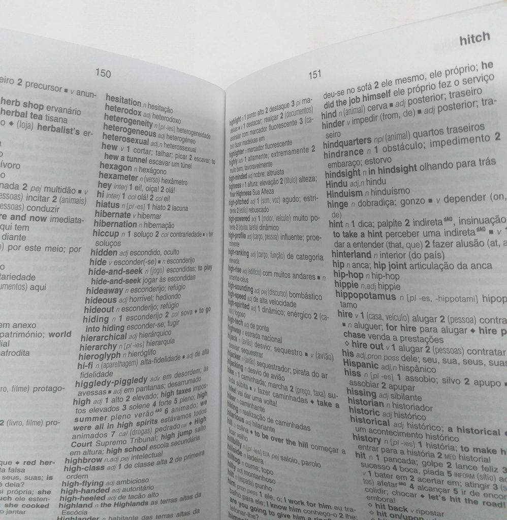 Dicionário escolar - inglês - português