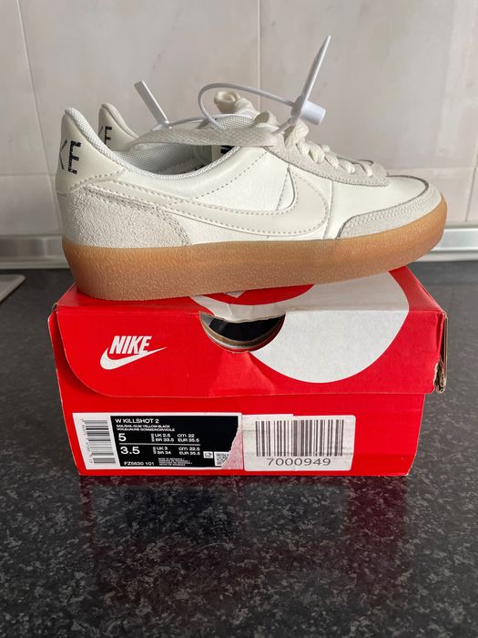 Never worn, new sneakers