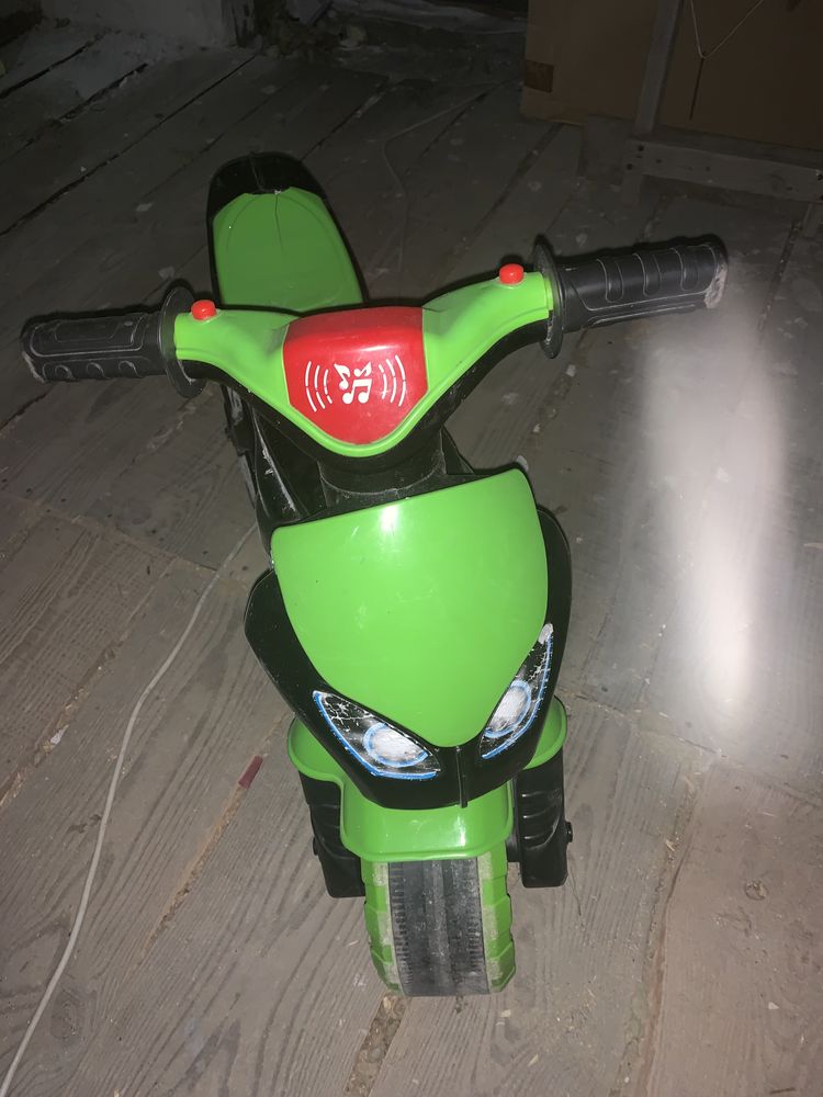 Дитячий мотоцикл толокар "Technok Toys" зі звуком та світлом