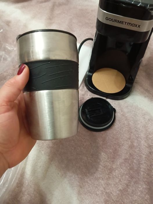 Кофеварка новая.