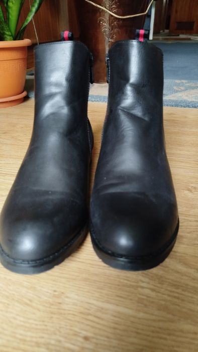 Czarne botki rozmiar 38