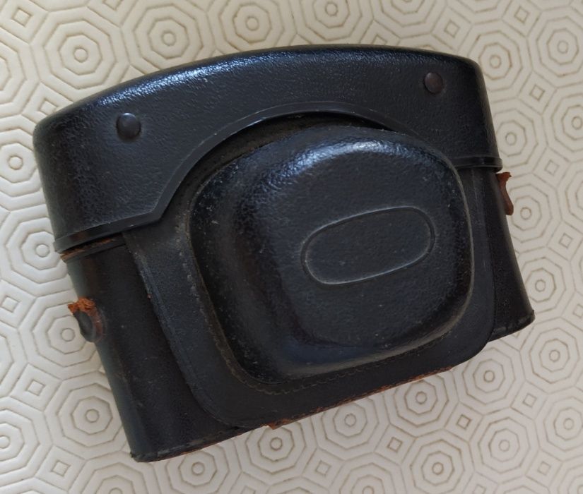 Máquina fotográfica vintage - Halina Paulette