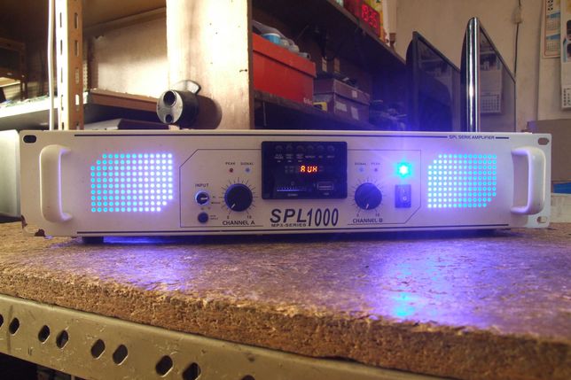 Amplificador SPL-1000 com leitor mp3