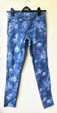 Tezenis Calzedonia nowe cienkie jeansy w kwiaty XS