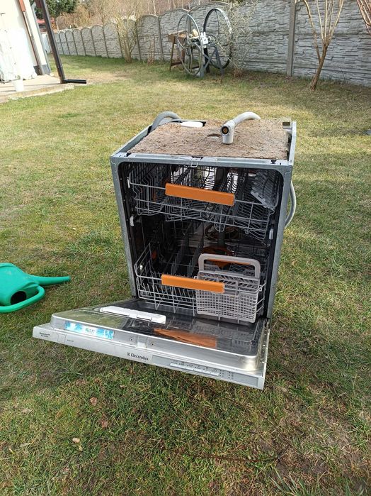 Zmywarka Electrolux ESL65070R na części ,Uszkodzona