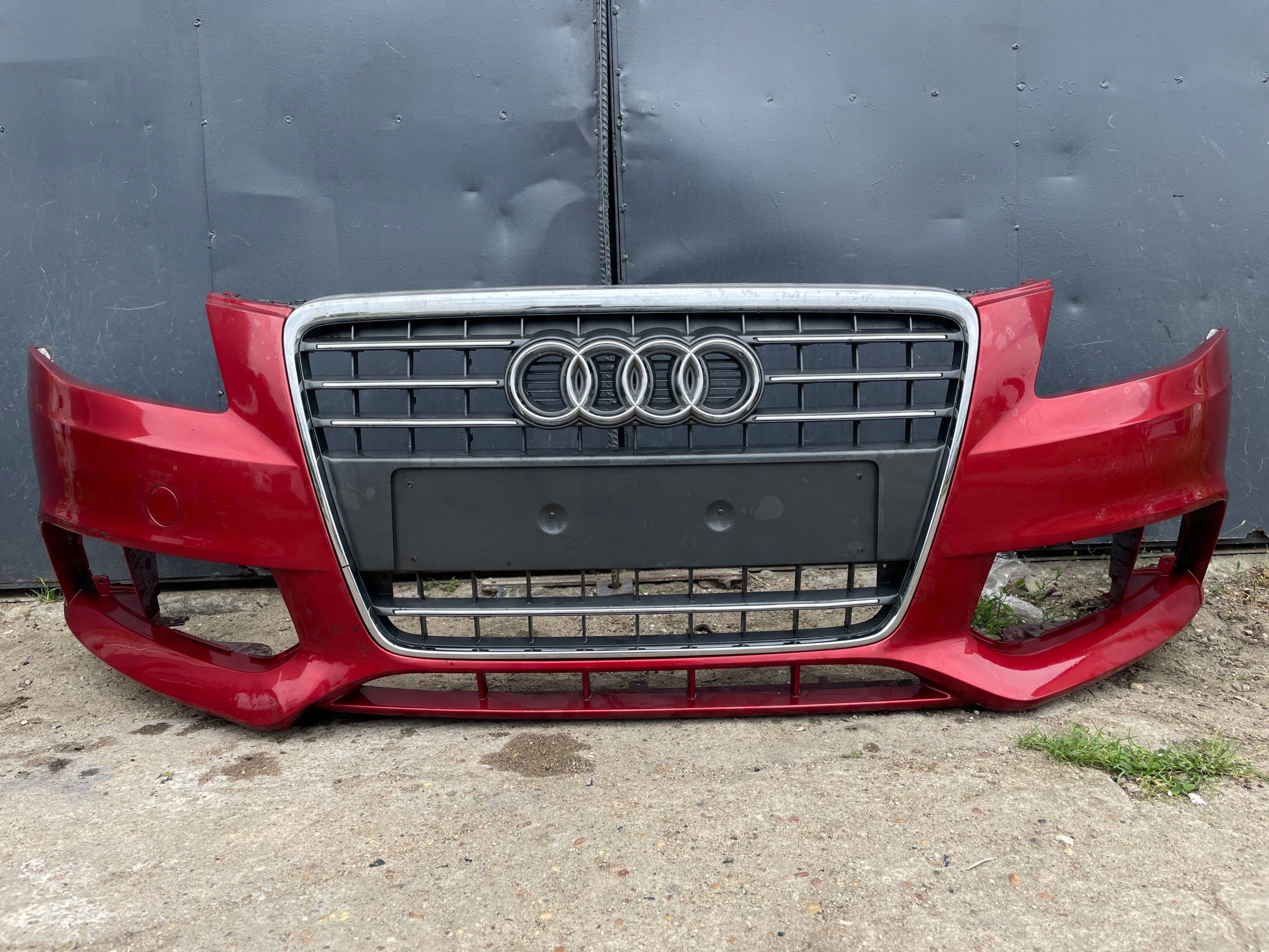 Audi A4 B8 zderzak przód przedni