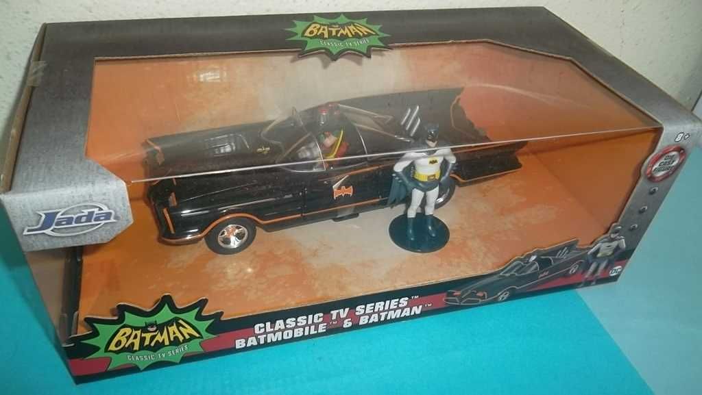 Batmobile clássico - NOVO na caixa