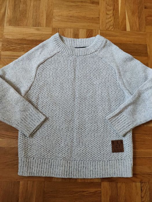 Sprzedam sweterek na wzrost 104/110 cm