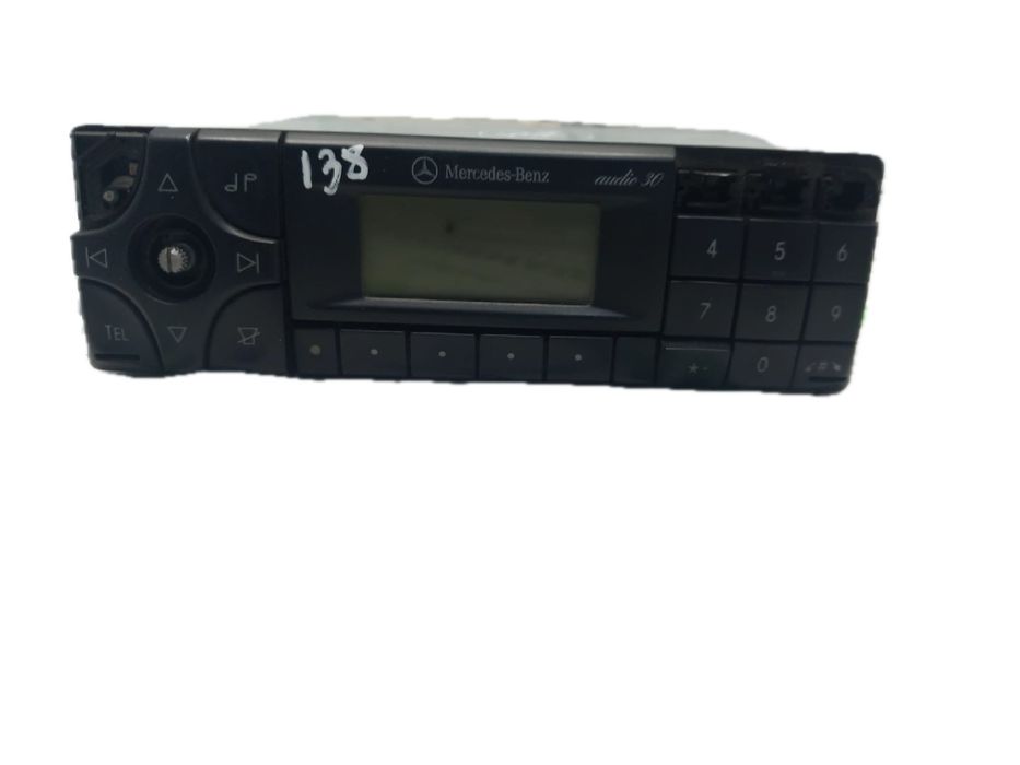 Rádio / auto-rádio MERCEDES-BENZ Classe E (W210)
