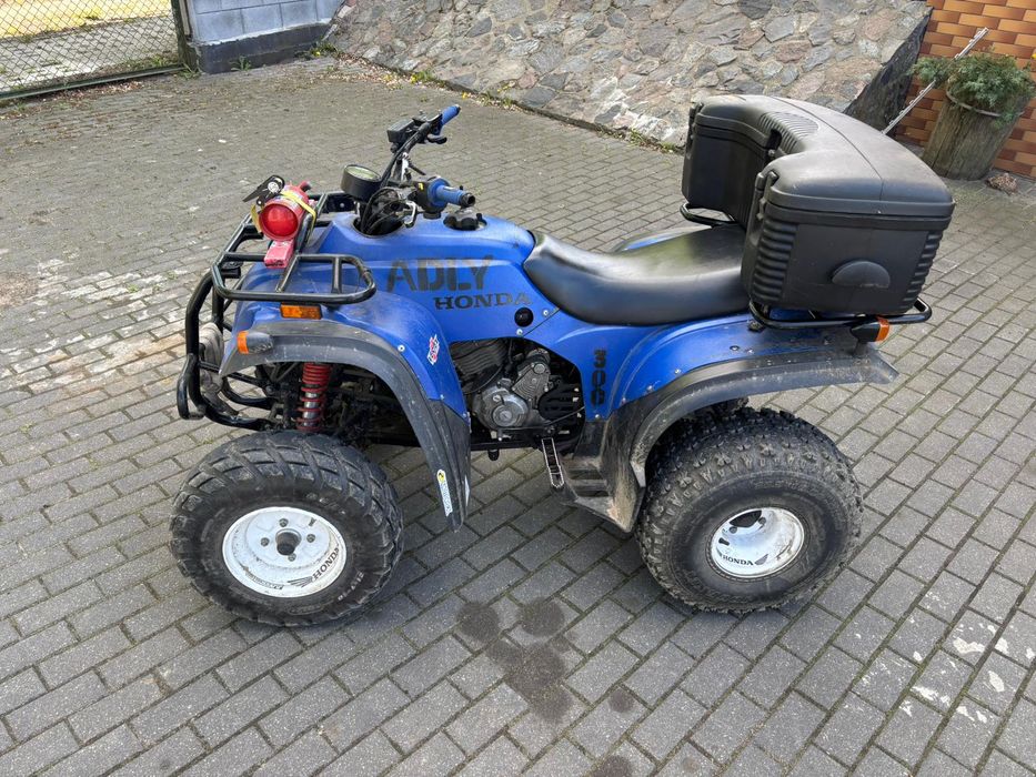 Quad adly 300 . Cały na części .homologacja. super stan.