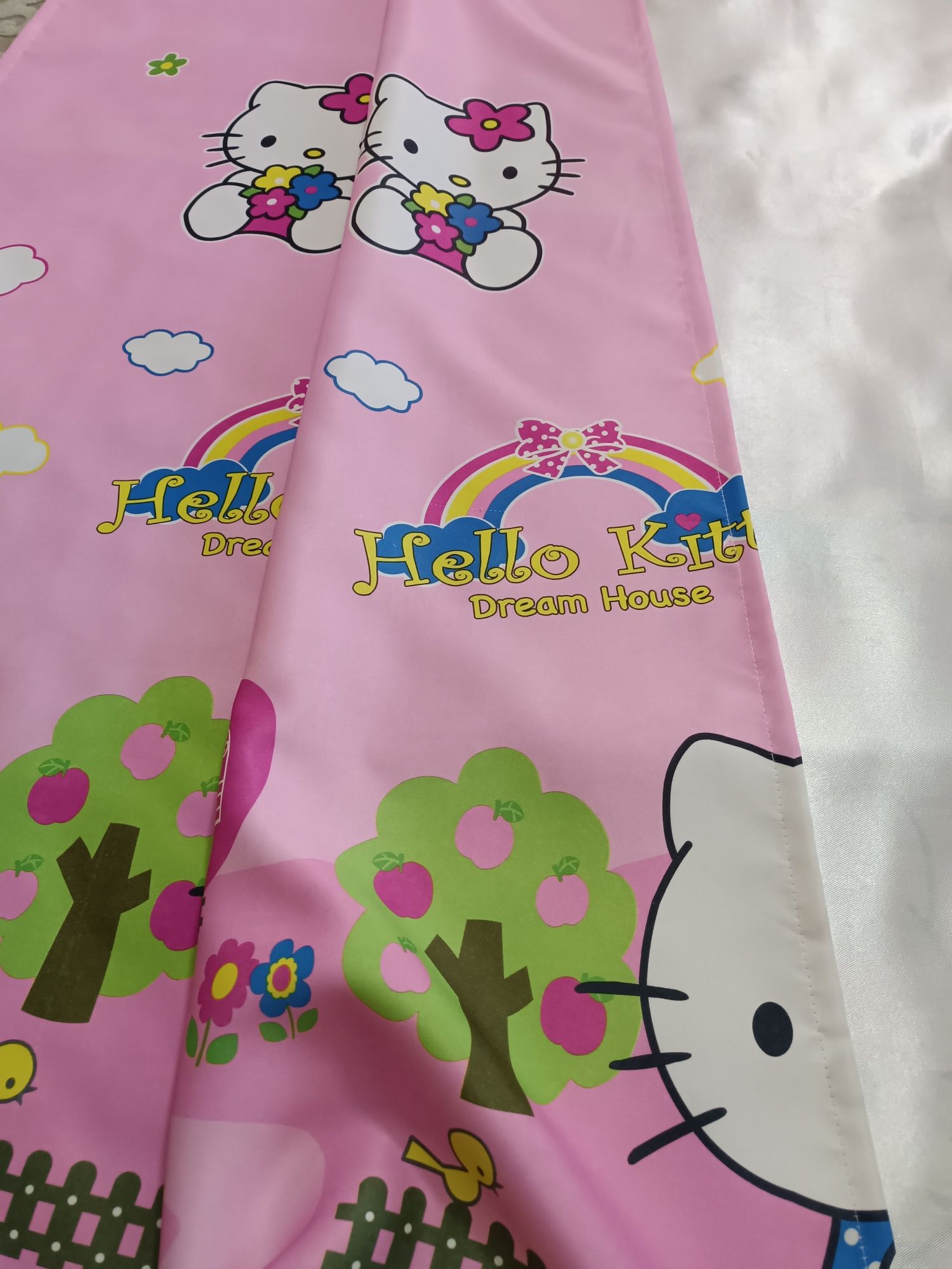 Штори в дитячу кімнату Hello Kitty