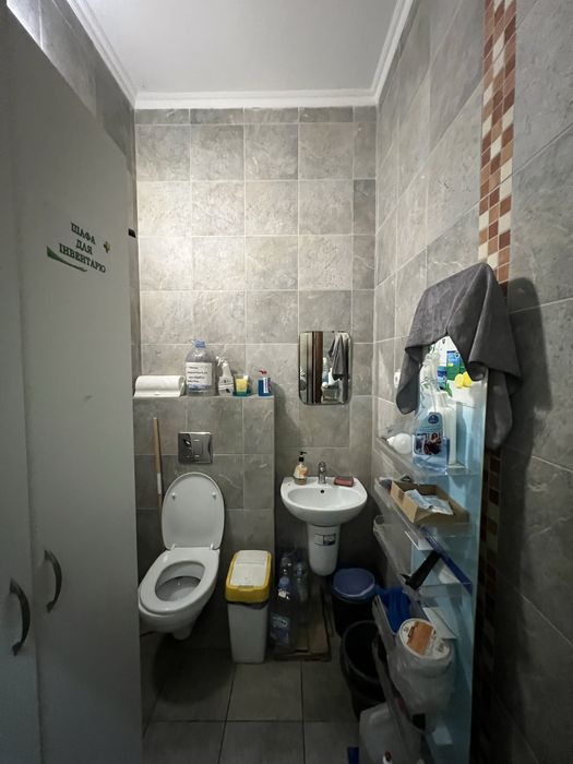 Оренда комерційного приміщення 56 кв.м на Корбутівці