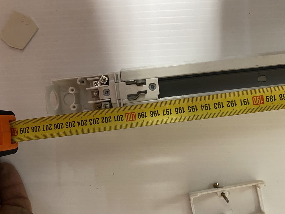 Szyna oswietleniowa  wraz z 3 lampami led