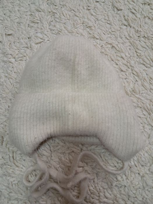 Зимова шапка для дівчинки