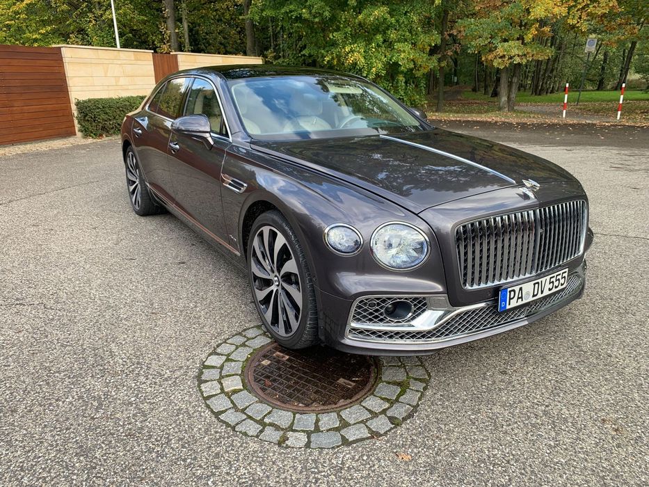 Bentley Flying Spur Bentley w maxymalnej opcji wyposażenia jak nowy z salonu