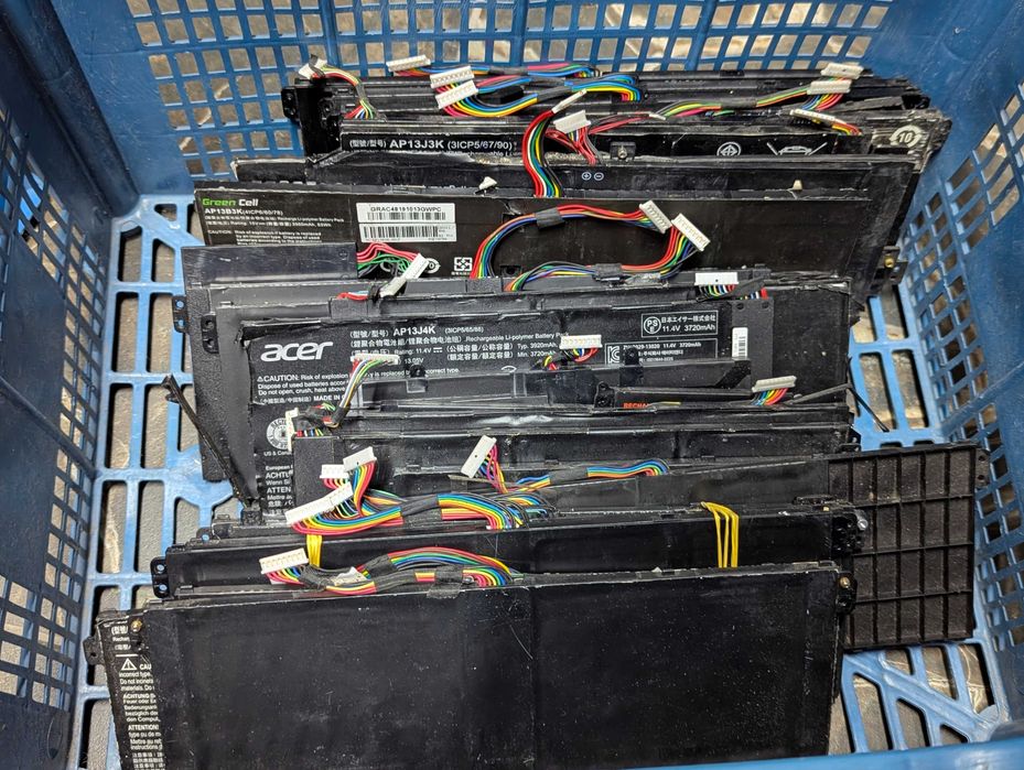 Акумуляторні батареї на розбір на елементи