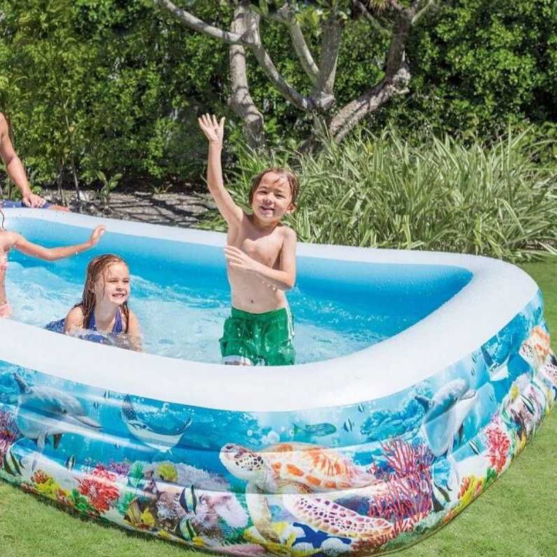 Дитячий просторий великий надувний басейн Intex для ігор в спеку