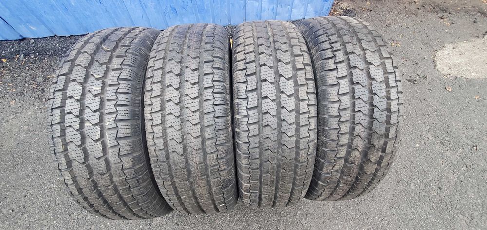 Нові всесезонні шини 215/65R16C Continental Vanco FourSeason 2017 рік