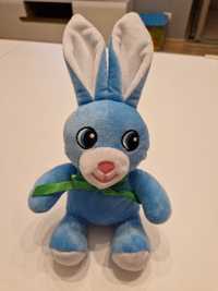 Pluszowy niebieski królik