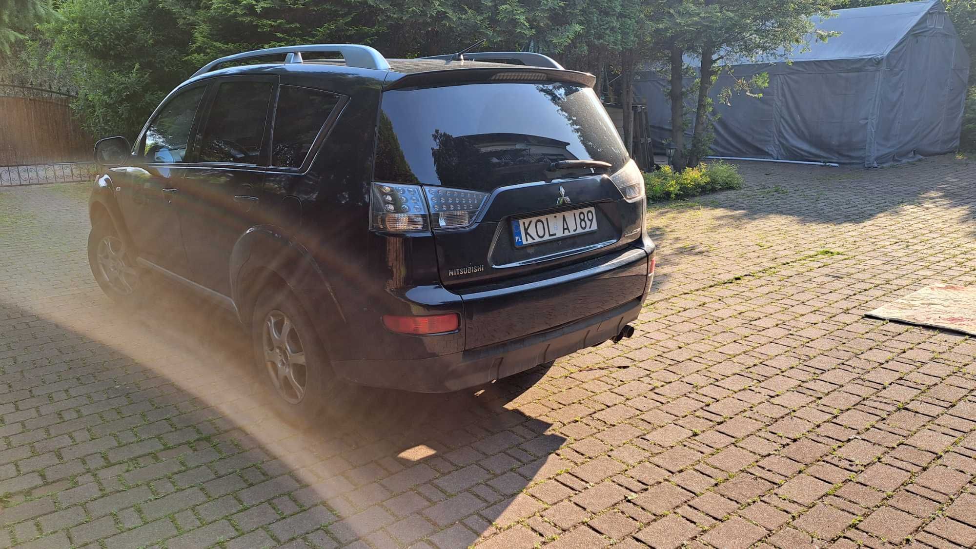 Mitasubichi  Outlander  2,0 dti