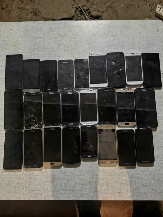 Лот смартфонов Samsung под ремонт