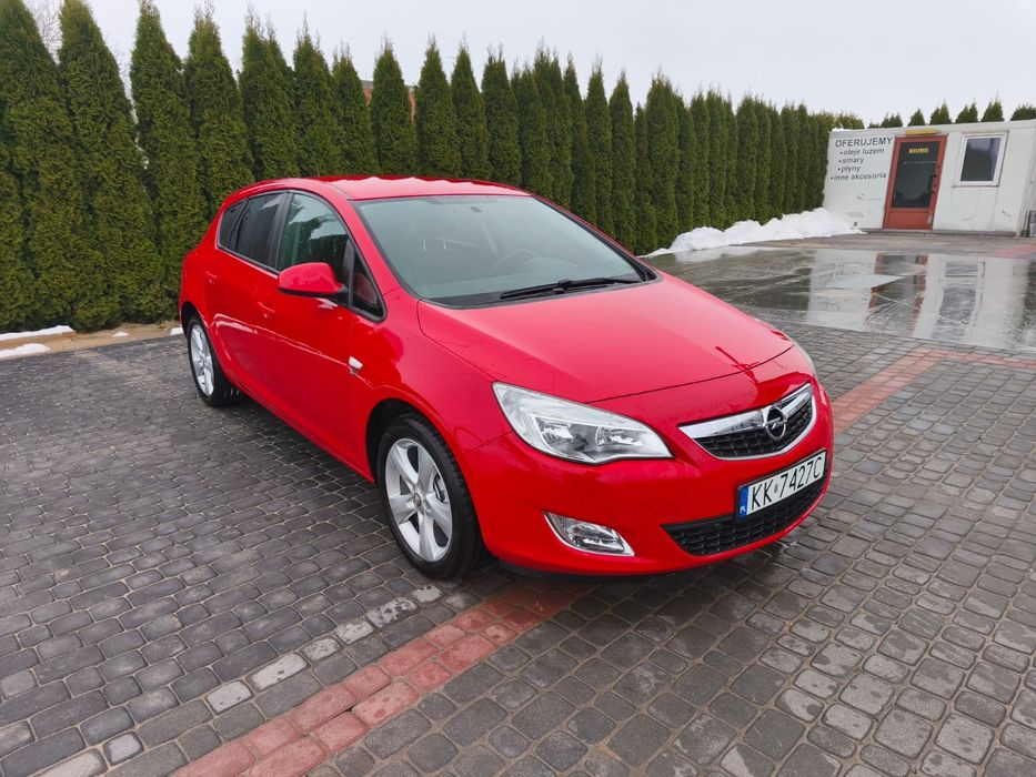 Opel Astra 2012 1.4 benzyna