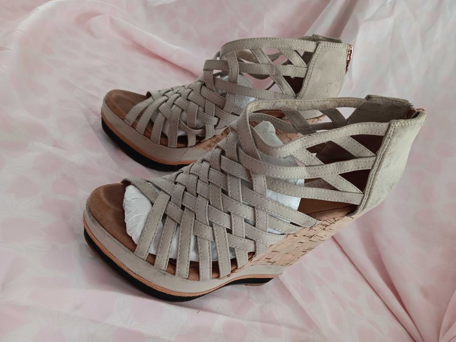 Sandálias de cunha em cortiça Cubanas