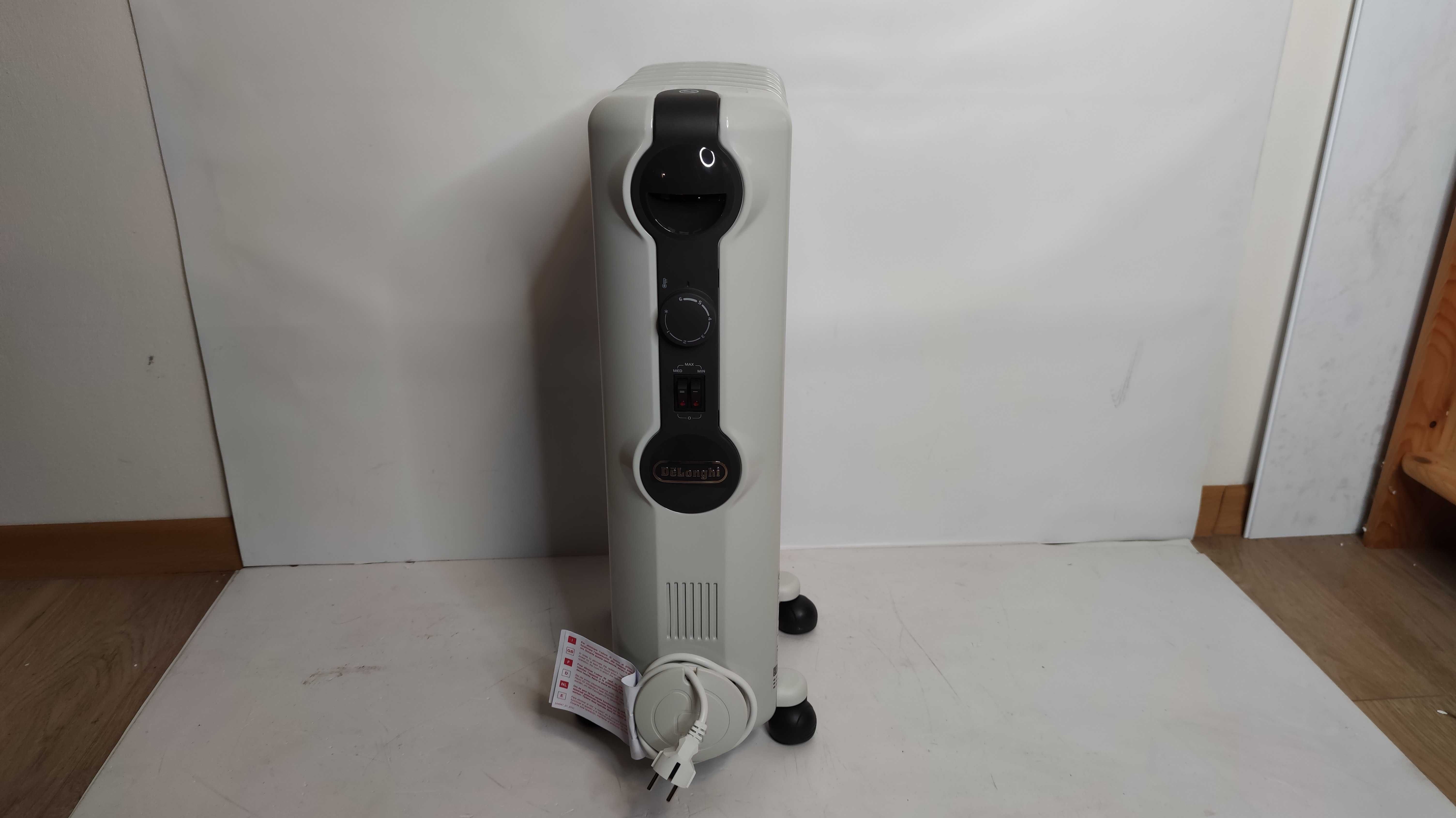 Grzejnik olejowy DELONGHI TRRS0715