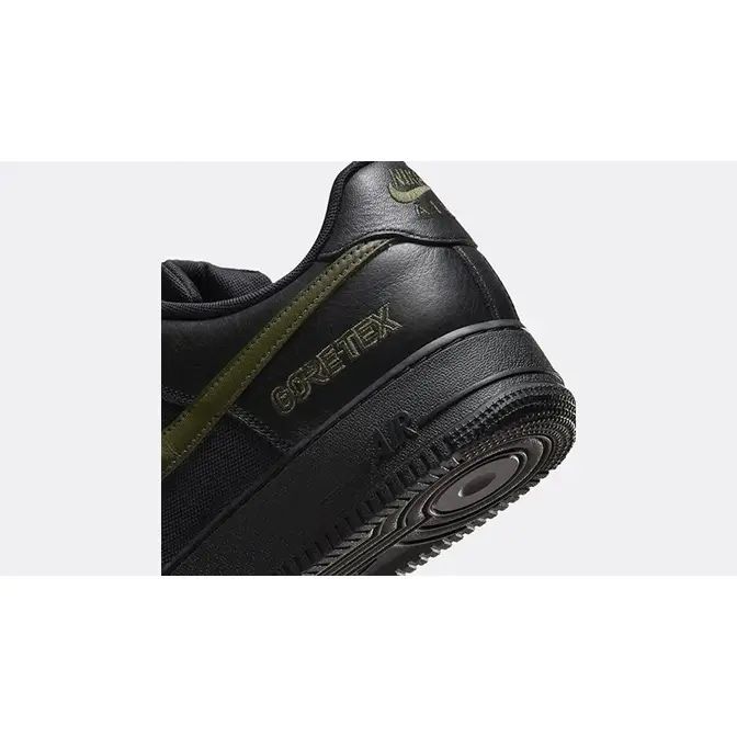 Оригінальні чоловічі кросівки Nike Air Force