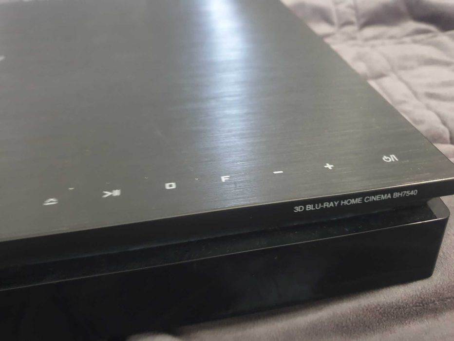 Colunas Altas Tallboy LG (4 un.) + Leitor Blu-ray BH7540 (Defeito)