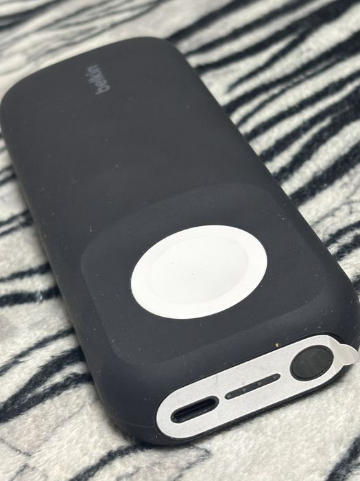 Powerbank Belkin z miejscem na applewatch