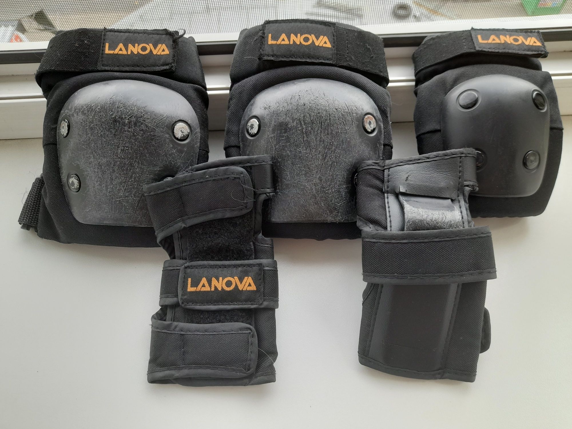 Захист Lanova. Комплект захисту для катання на роликах